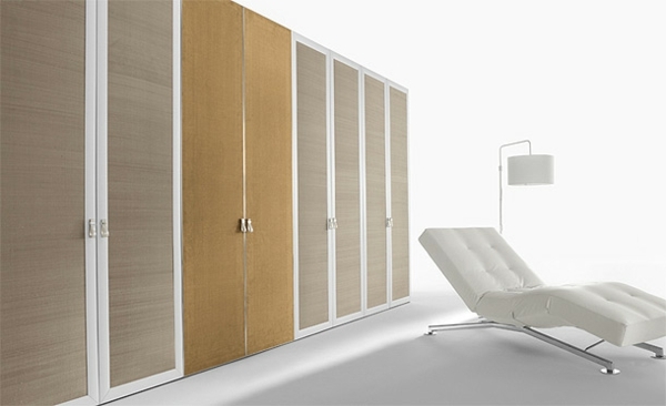 Garderob för sovrum Flou modern design dörrhandtag metall fåtölj