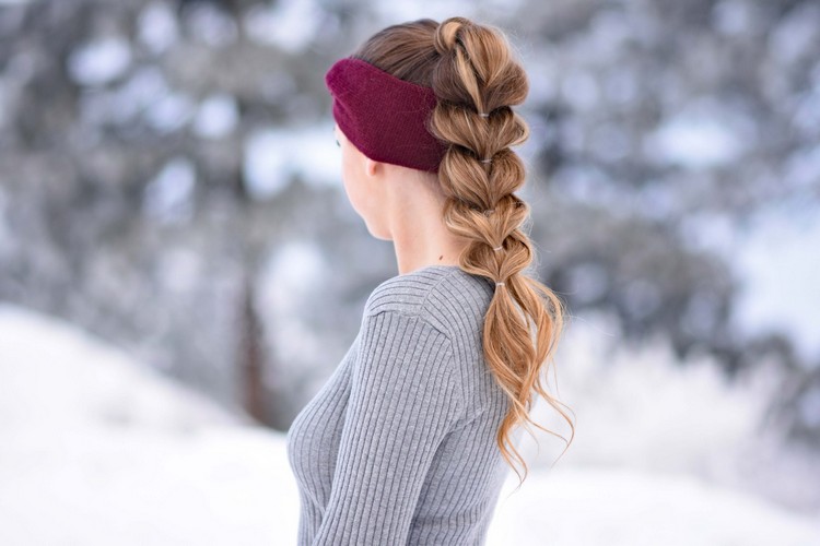 enkla flätade frisyrer med instruktioner hur man bär pannband vinter