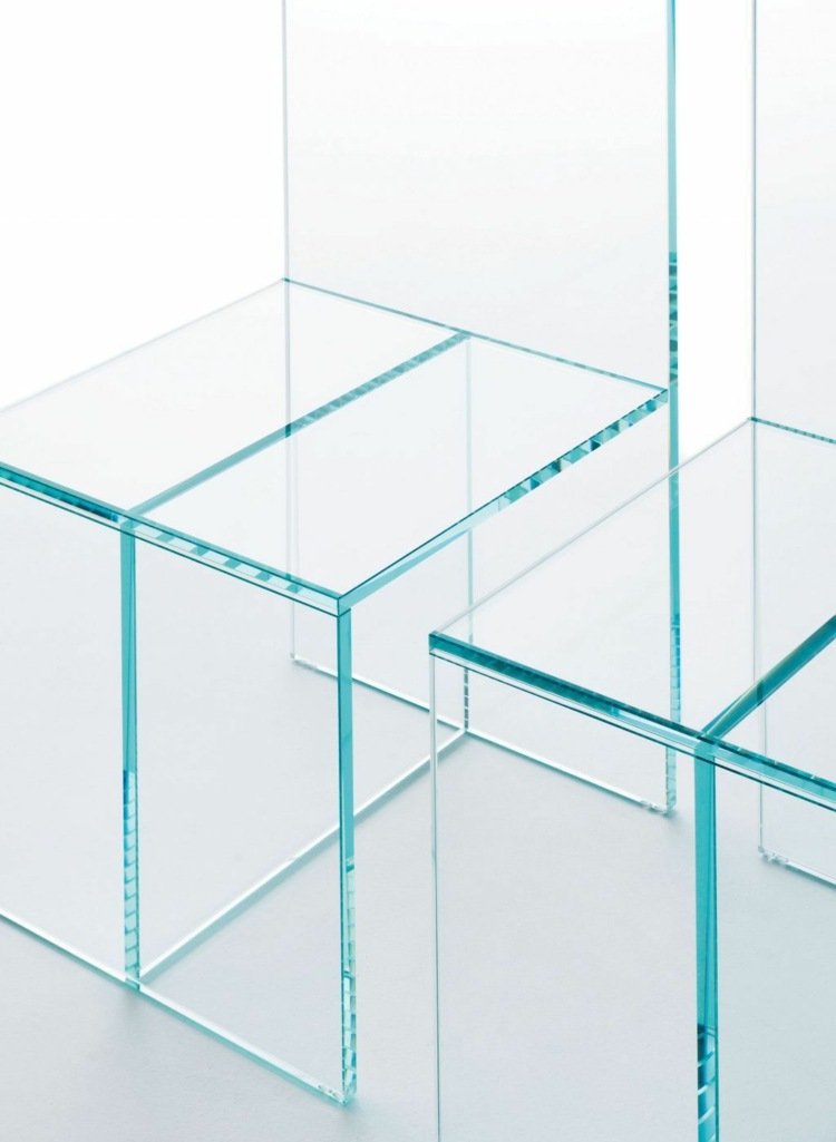 transparent stol merci bob glas design enkel elegans