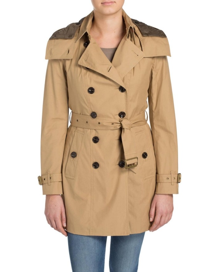 burberry-brit-trench-coat-classic-tailored-with-collar-hook-fästning-avtagbar huva