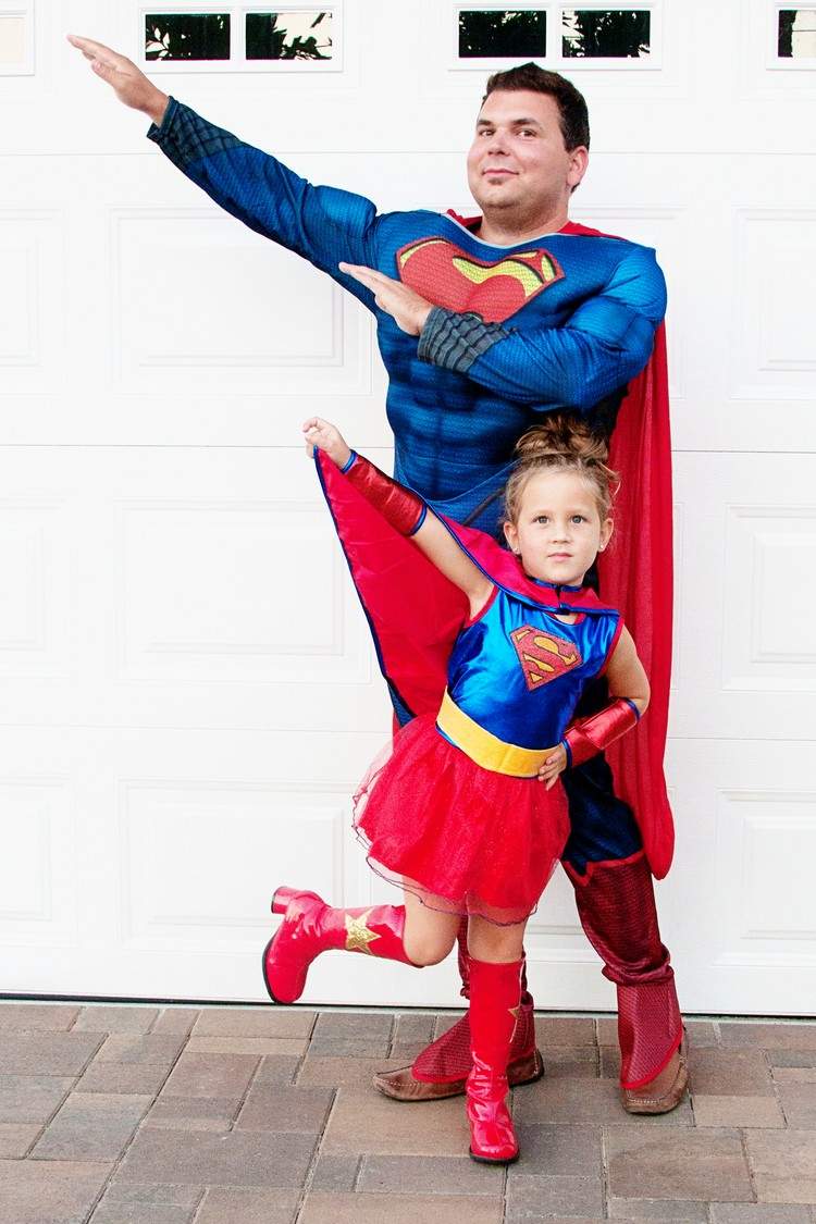 superkvinna-dräkt-barn-partner-look-far-superman