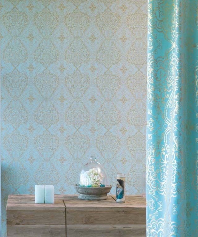 pastell-turkos-non-woven-tapet-mönstrad-metall-effekt-ornament-glänsande-rosmerta