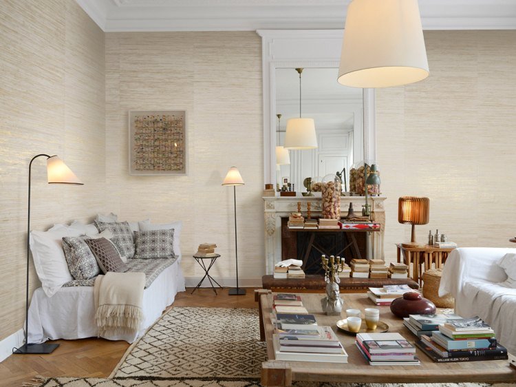 Färger tapeter vardagsrum beige vitt ljus lantlig stil omexco