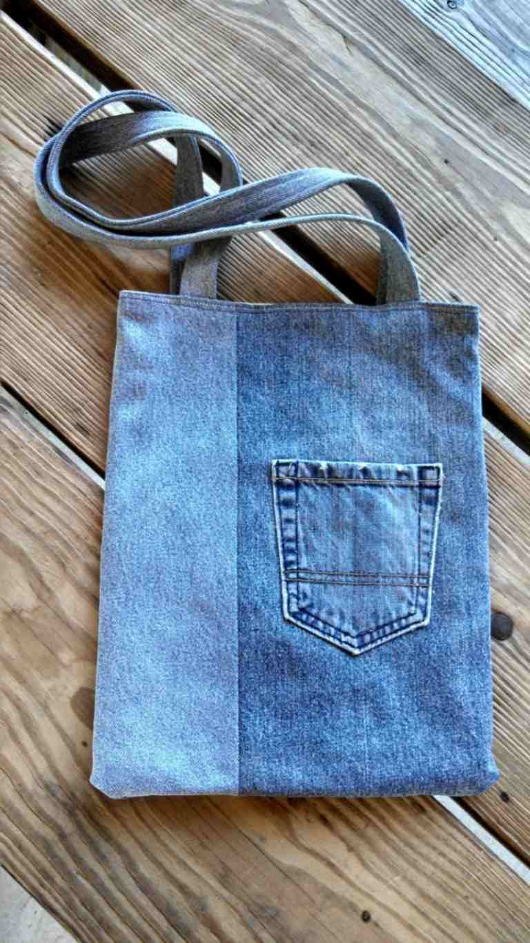 pocket-age-jeans-self-made-back pocket-use
