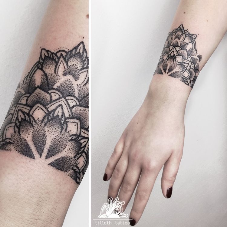 tatuering handled utanför mandala motiv armband