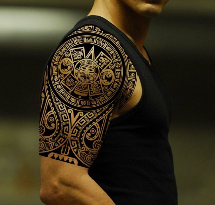 Tatuering-överarm-män-maori-motiv-idéer-bilder-exempel