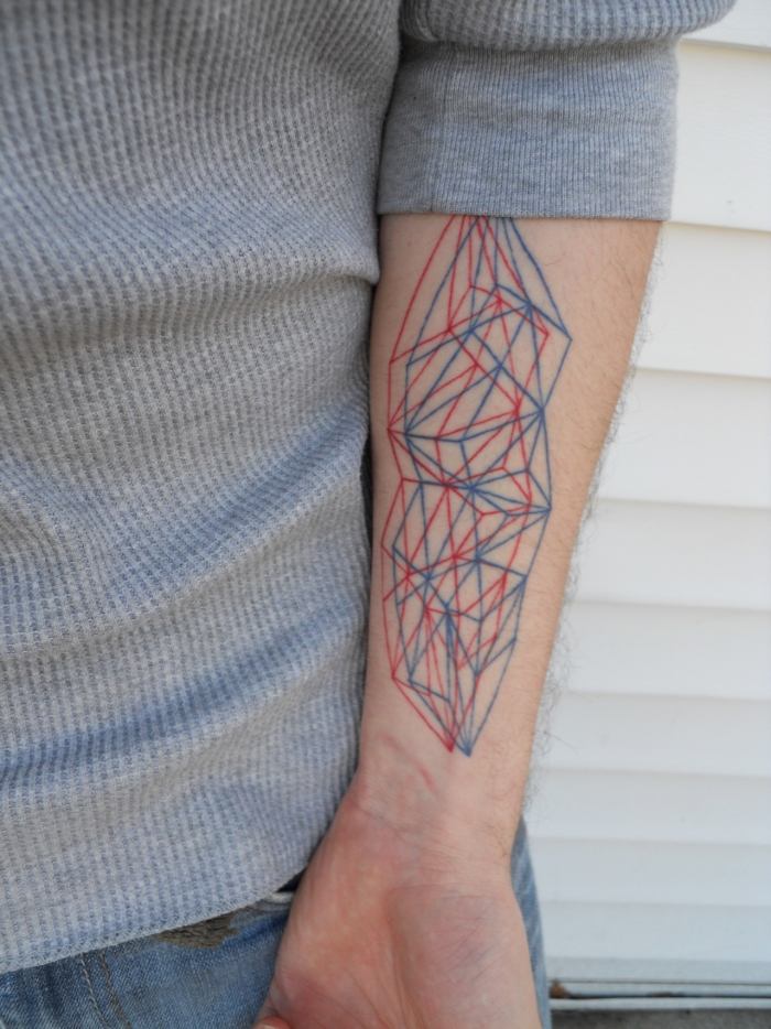 tatuerade-man-idéer-underarm-geometriska-ritlinjer