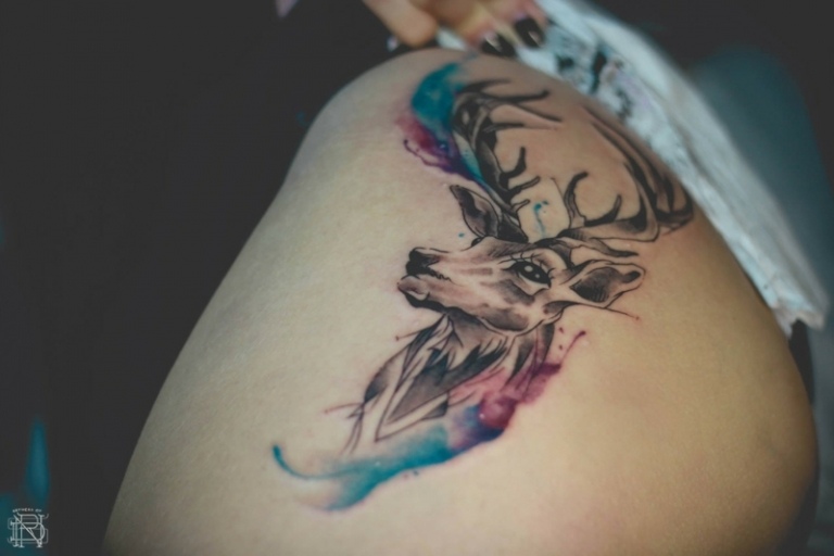 tatueringsbilder och idéer reindeer deer bild blå rosa vattenfärg koeperkunst