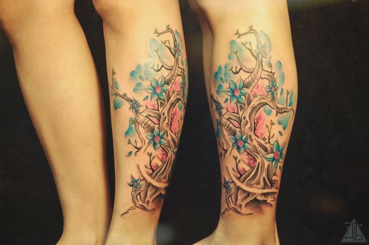 Tatuering-bilder-idéer-underben-träd-färgglada