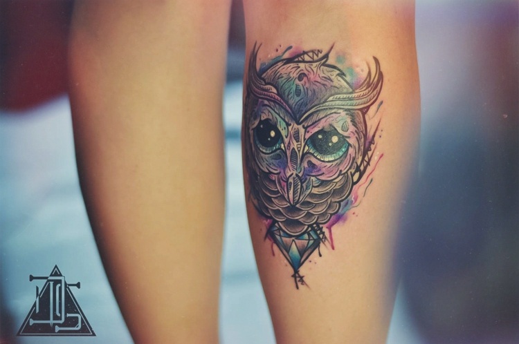 Tatuering-bilder-idéer-mall-uggla-nedre ben-rygg