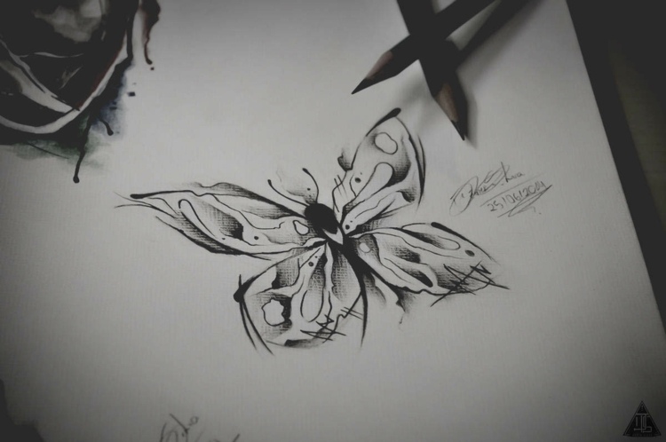Tatueringsbilder-idéer-motiv-kvinnor-fjäril