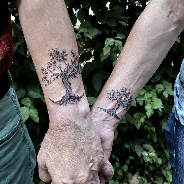 släktträd rötter tatuering familj man kvinna