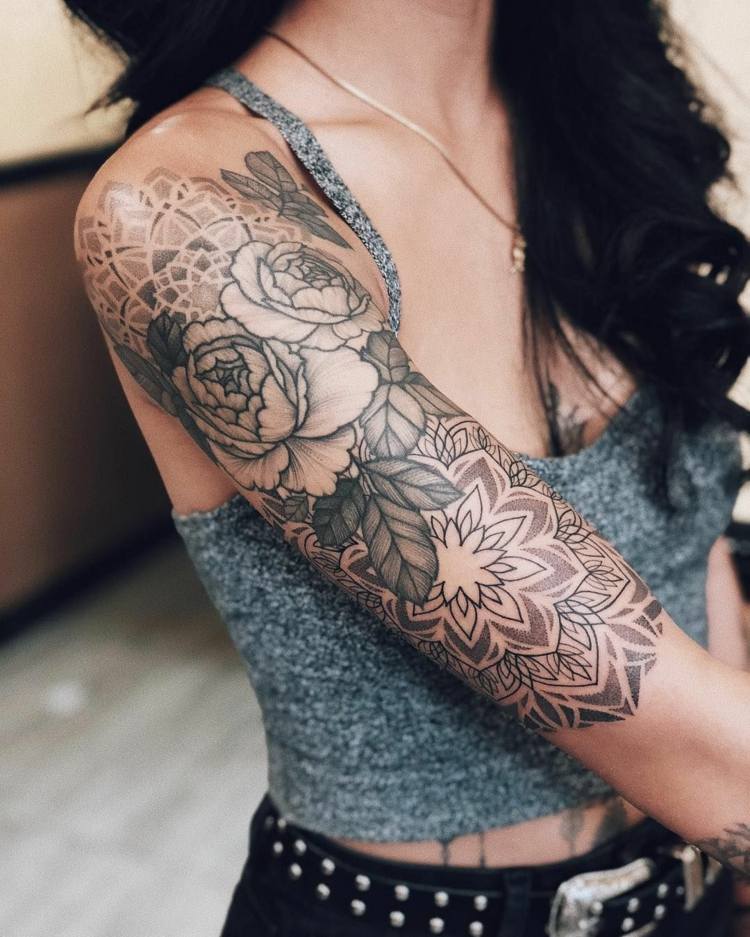 Sasha Masuik tatuerare axeltatuering kvinnor