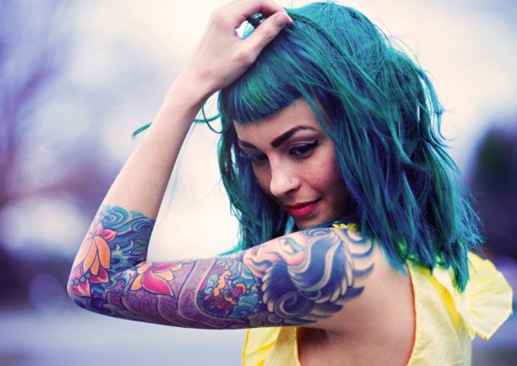 tatueringsmotiv arm tatuering axel kvinnor övning
