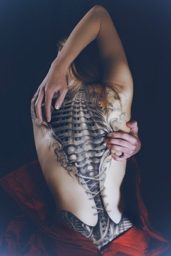Tatuering-idéer-3D-motiv-idéer-kvinnor-tillbaka