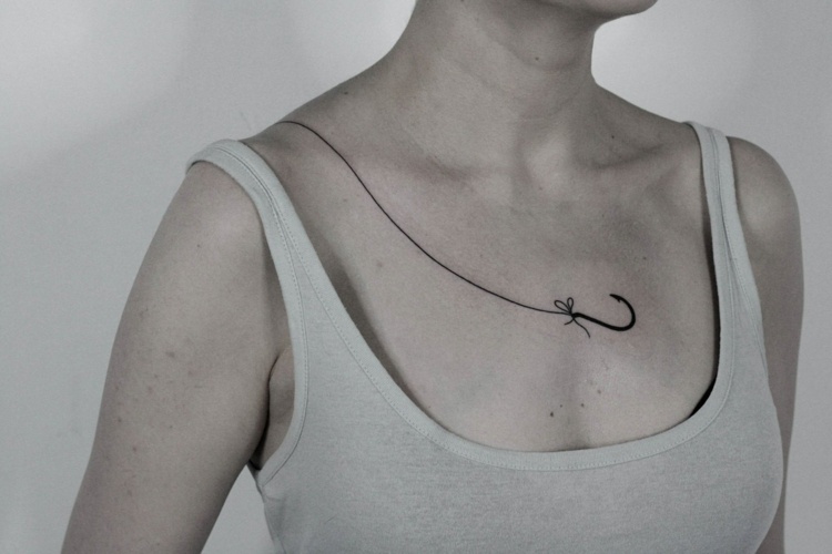 tatueringsmotiv-ängel-linje-krok-brezinski-bröst