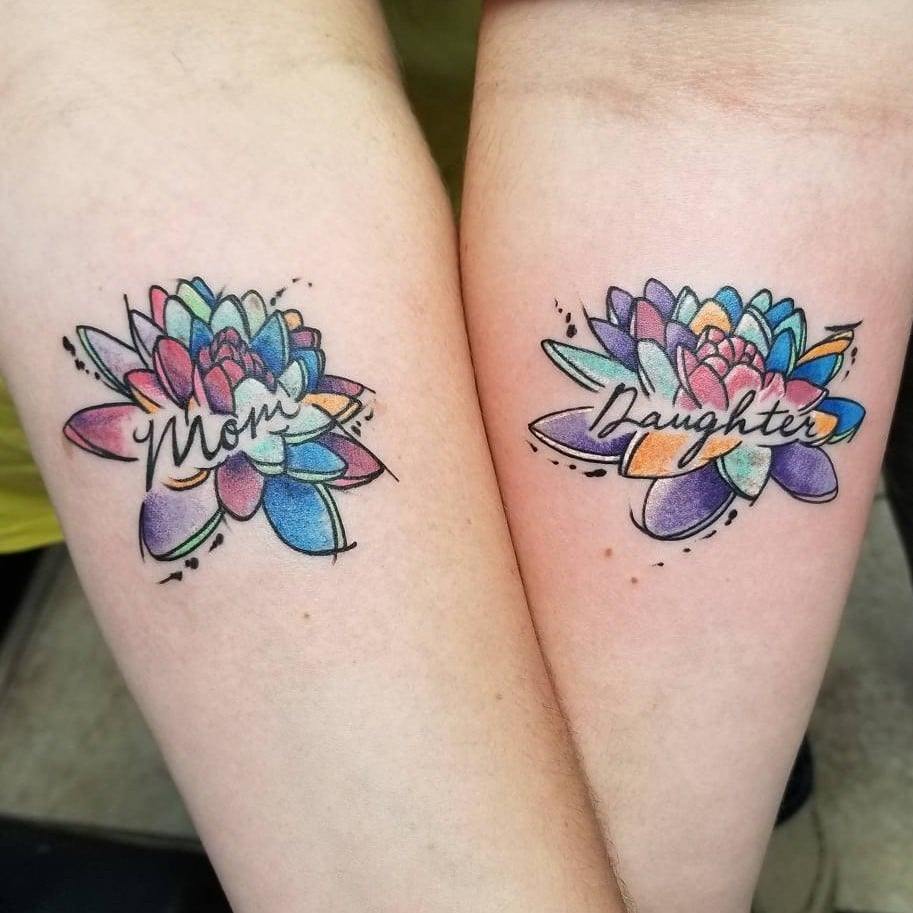 Moder dotter tatueringar för kvinnor över 50 idéer underarm akvarell tatuering trender