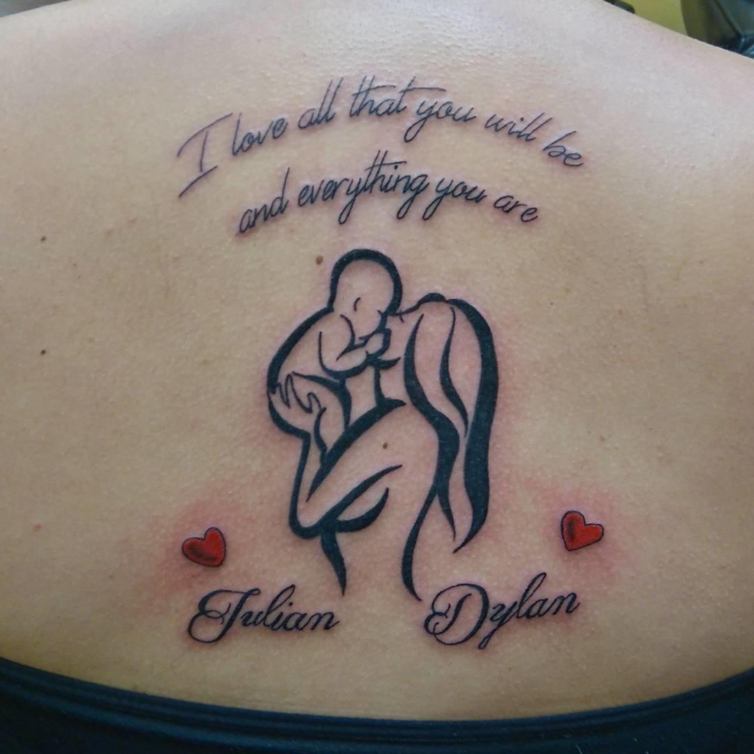 Moderbarn tatueringar för kvinnor över 50 idéer bokstäver tatuering design tillbaka tatuering