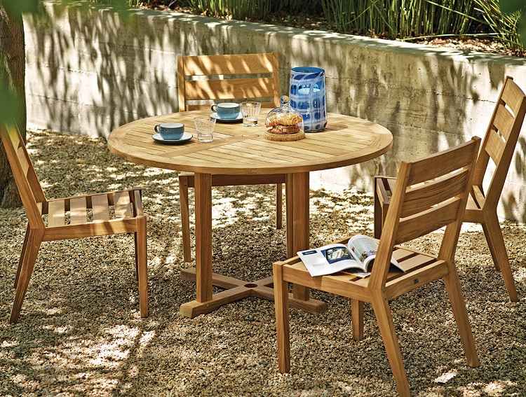 Teakmöbler-runda bord-stolar-matplats-utomhus