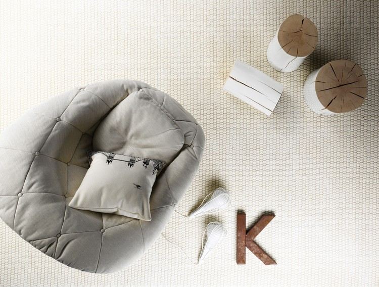 Matta för sovrum-fluffig-ull-ekru-skandinavisk-Doris-Kasthall