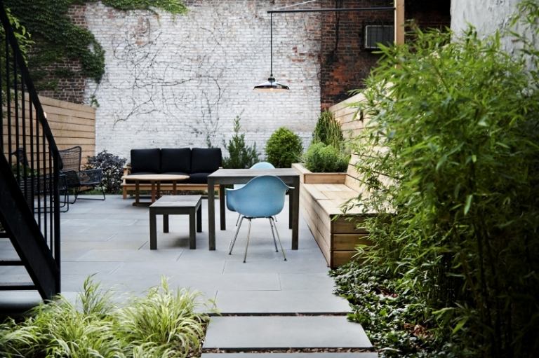 Terrass-balkong-modern-innergård-design-bambu