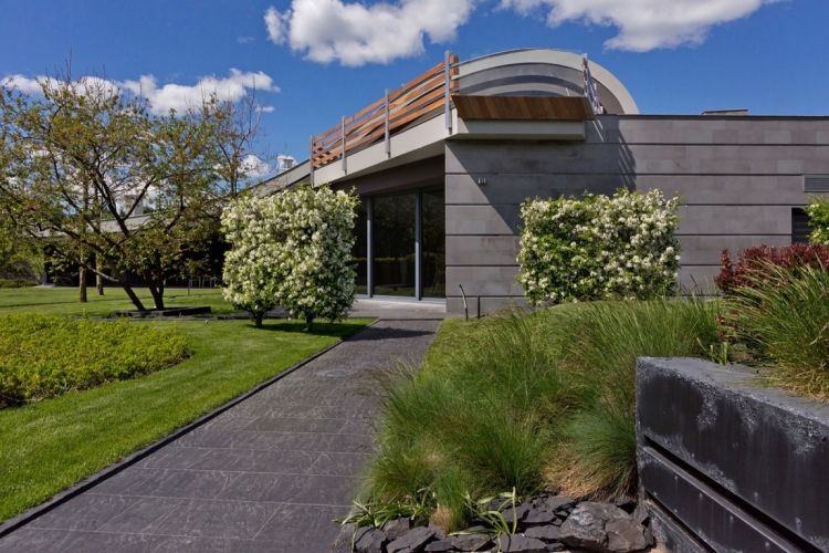 terrass-trädgård-modern-arkitektur-landskap-hasu-fasad-basaltglas