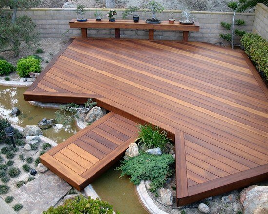 terrass design idéer trädgård trä planka golv mage vatten funktion