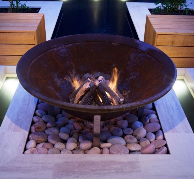 Fire Pit River Stones kol Betong träbänk