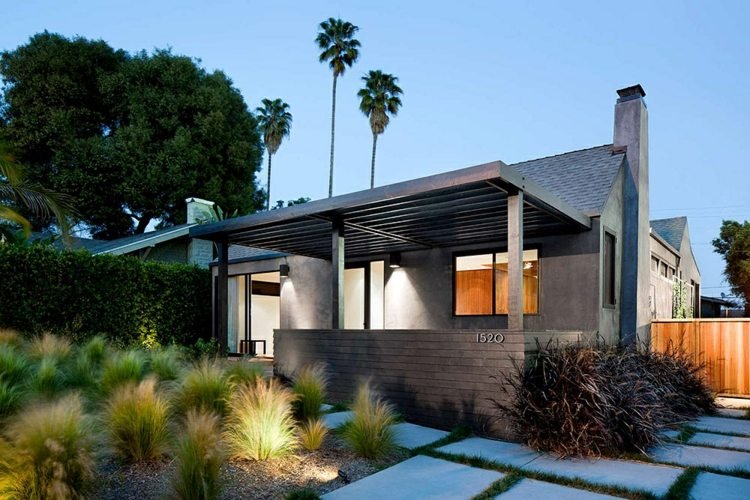 terrass-platta-betong-graeser-hecke-veranda-design-idé