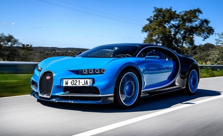 de dyraste bilarna i världen 2019 lyxiga sportbilar i extraklassen bugatti chironblå