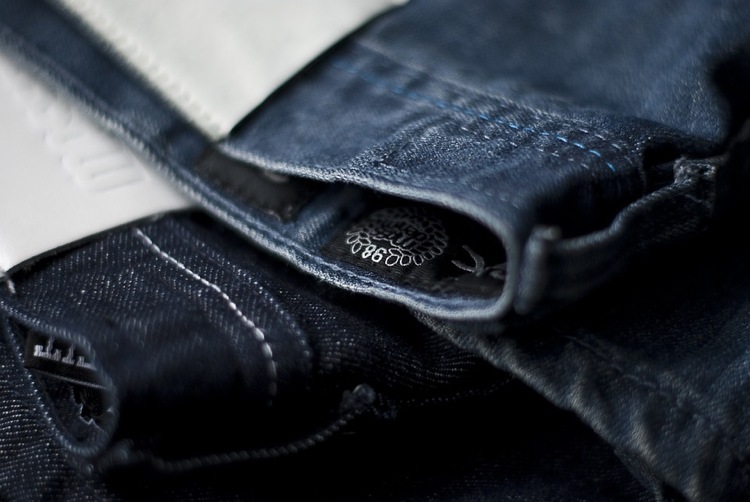 Jeansläder med designtips