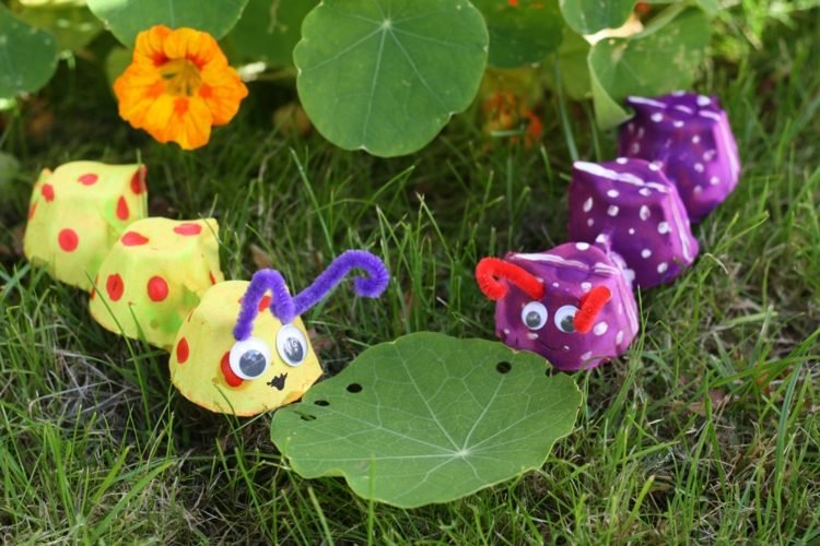 tinker-ägglådor-larv-prickar-gul-lila-äggkartong-idé