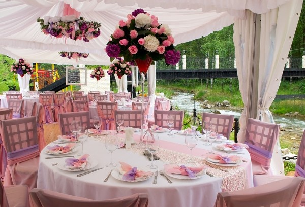Trädgårdsbord-bordsduk-bröllopstak