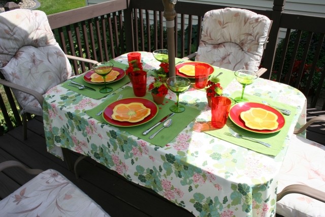 tips för sommarfesten framgångsrika färgglada bordsdekorationer