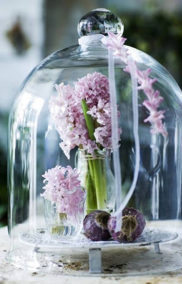 bordsdekoration-vårblommor hyacintglaslock