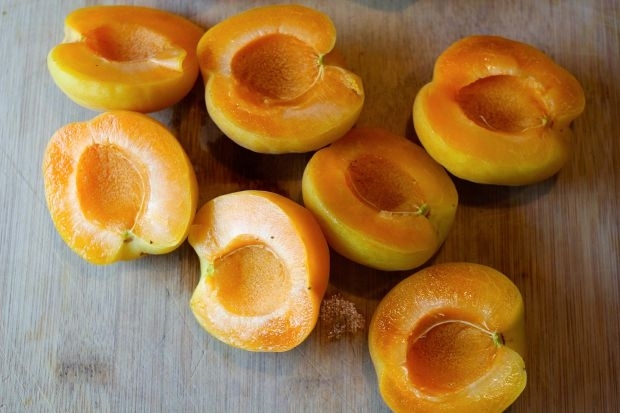 Aprikoser rika på vitaminer mineraler hjälper till att avgifta kroppen