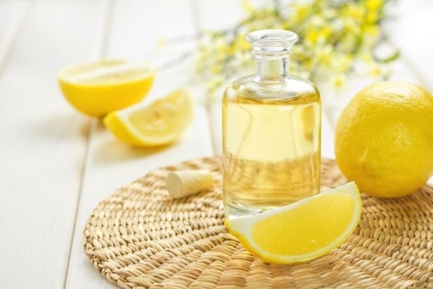 Citronolja mycket effektiv-kropp avgiftning-hälsosam kost tips