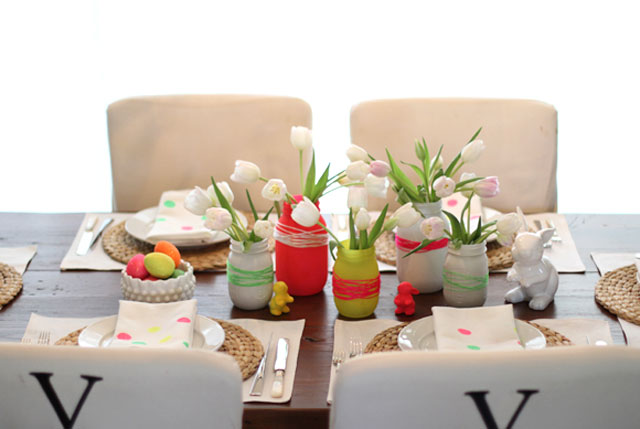bordsdekorationer för påskidéer 7 gör vaser glasögon målar tulpaner
