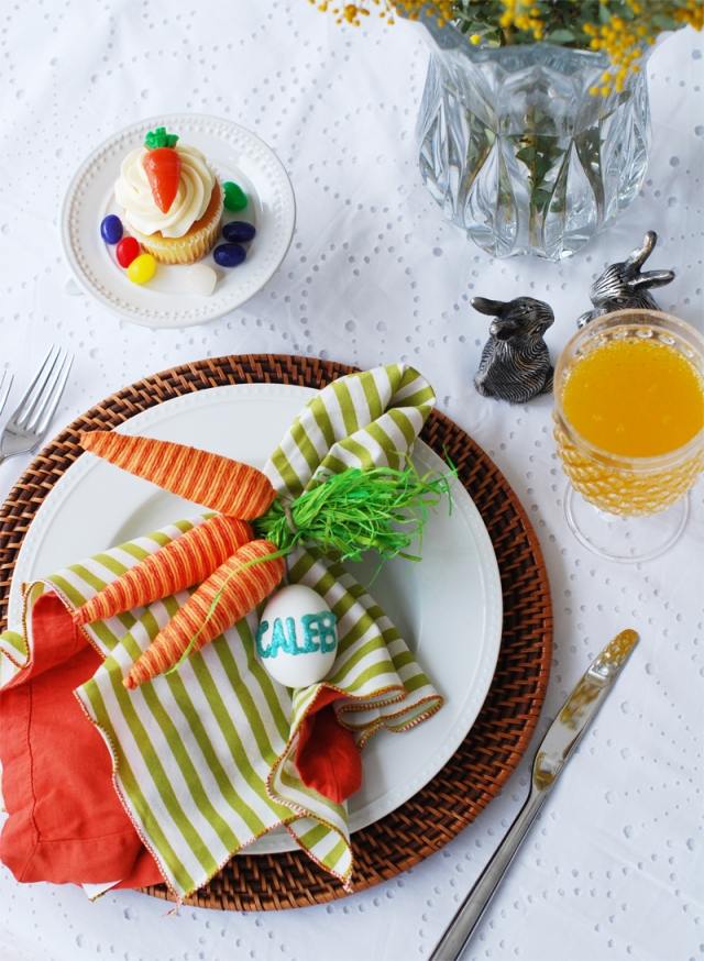 bordsdekoration påsk servettring morötter cupcake rotting placemat