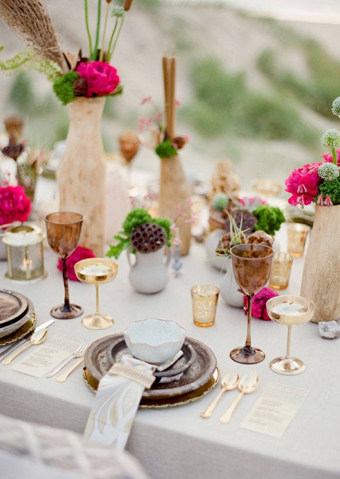 bordsdekoration för bröllop guldrosa bestick elegant
