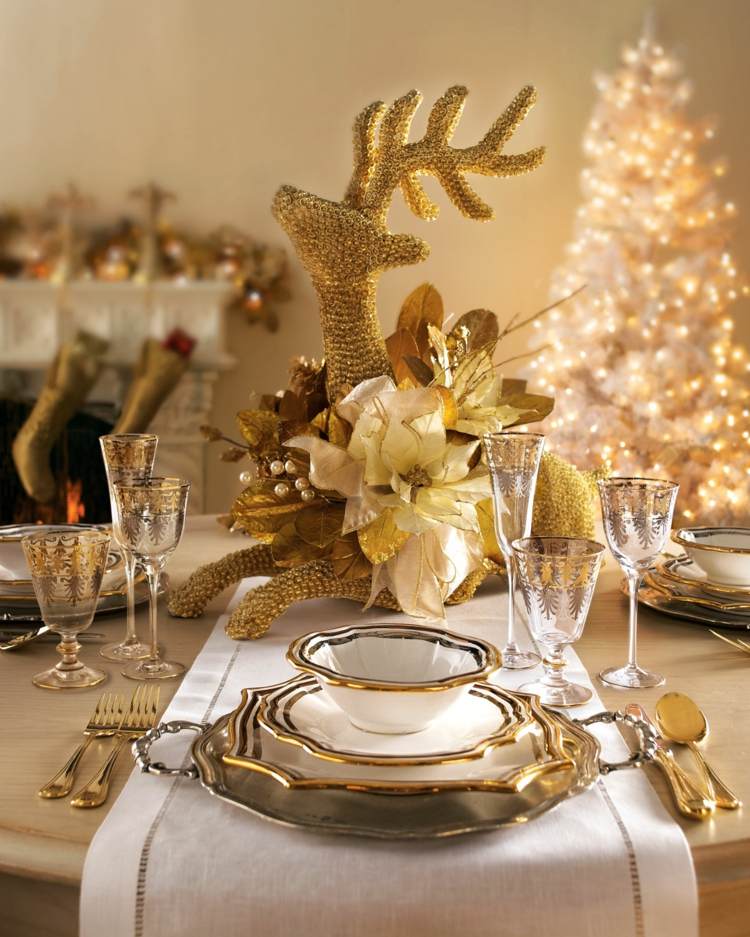 bordsdekoration för julglamour guldrenblommor julgran