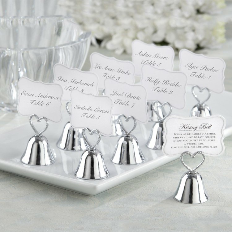 Placera kort-bröllop-klockor-silver-dekoration-idéer