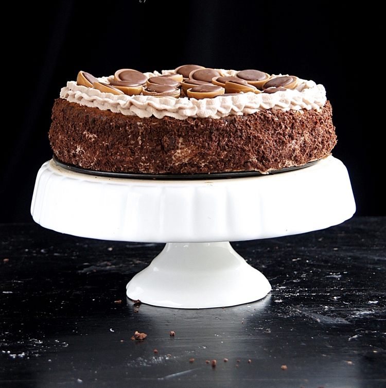Toffifee tårta recept enkelt med bakning