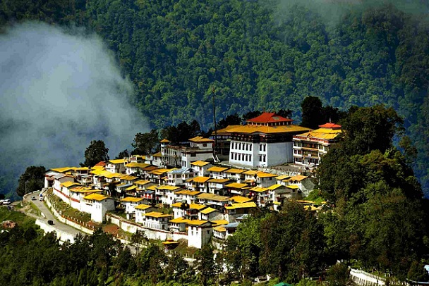 tawang_arunachal-pradesh-turisti-paikkoja