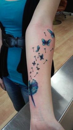 Πεταλούδα με ιδέες τατουάζ πικραλίδα
