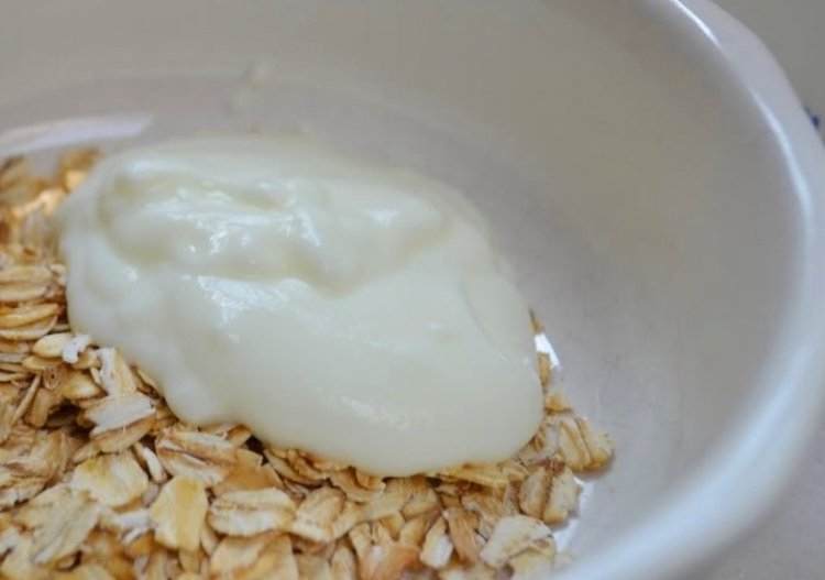 Ansiktsmasker mot pormaskar gör-det-själv-havregryn-yoghurt