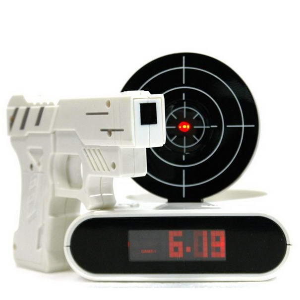 kreativ väckarklocka som skjuter mål infraröd laserpistol