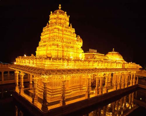 Sripuramin kultainen temppeli Vellore