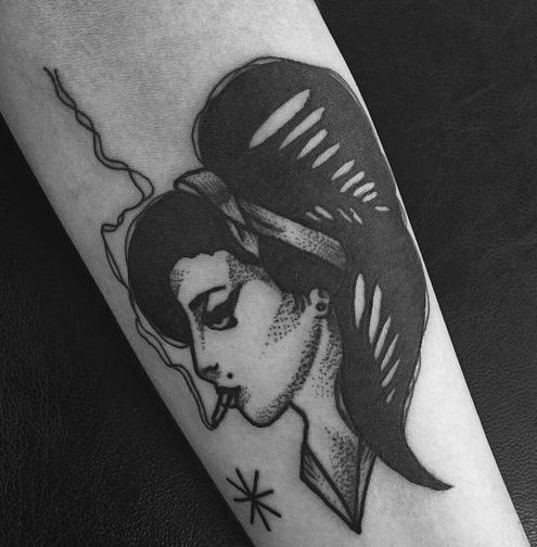 Αφηρημένη ιδέα τατουάζ Amy Winehouse