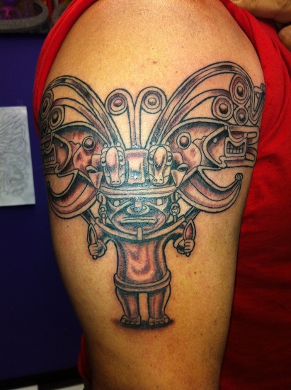 Τρισδιάστατο βραχιόλι σε σχήμα Αζτέκων τατουάζ